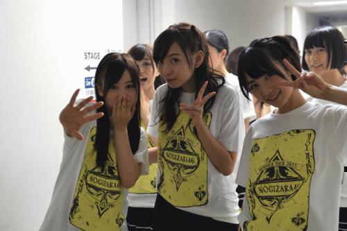 150805-26tour_backstage3.jpg